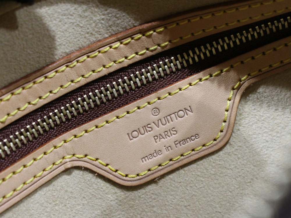 LOUIS VUITTON Looping Monogram Canvas Shoulder Bag Handbag Brown
